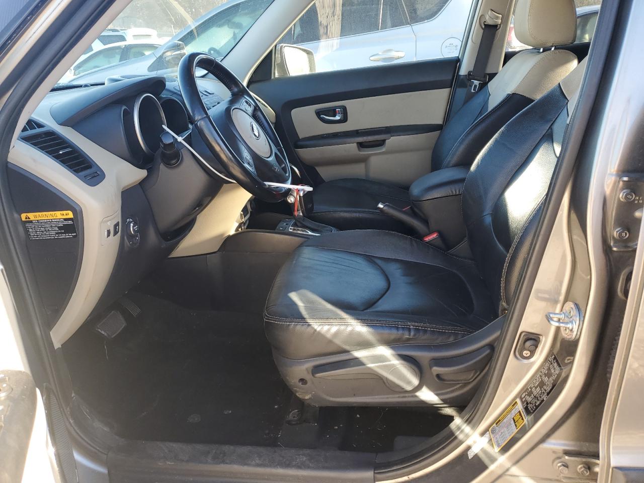 2013 KIA SOUL + photo 19