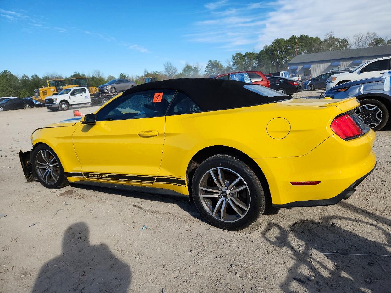 2016 FORD MUSTANG photo 2