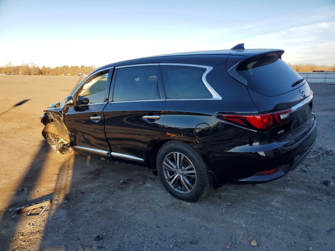 2020 INFINITI QX60 LUXE photo 4