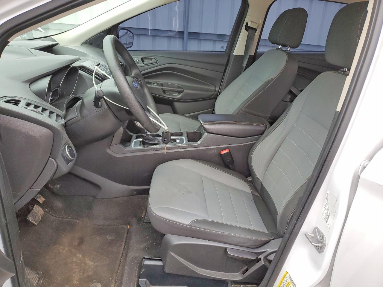 2017 FORD ESCAPE S photo 13
