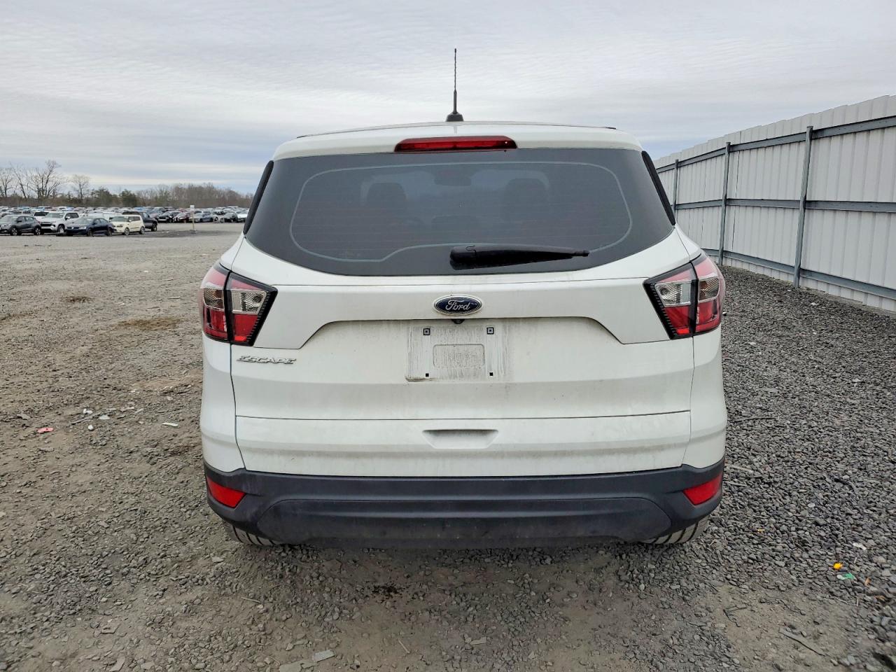 2017 FORD ESCAPE S photo 11