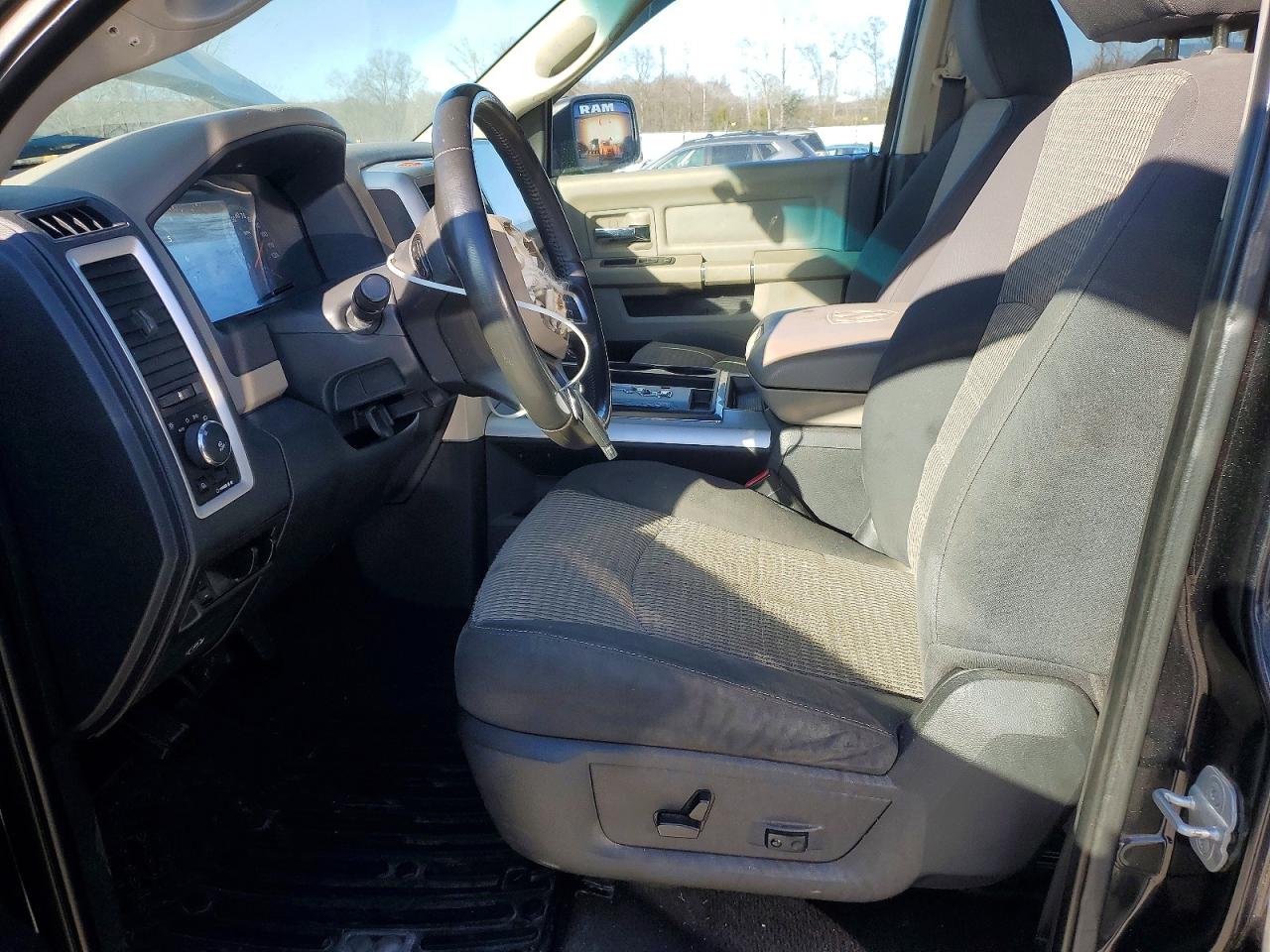 2011 DODGE RAM 1500 photo 19