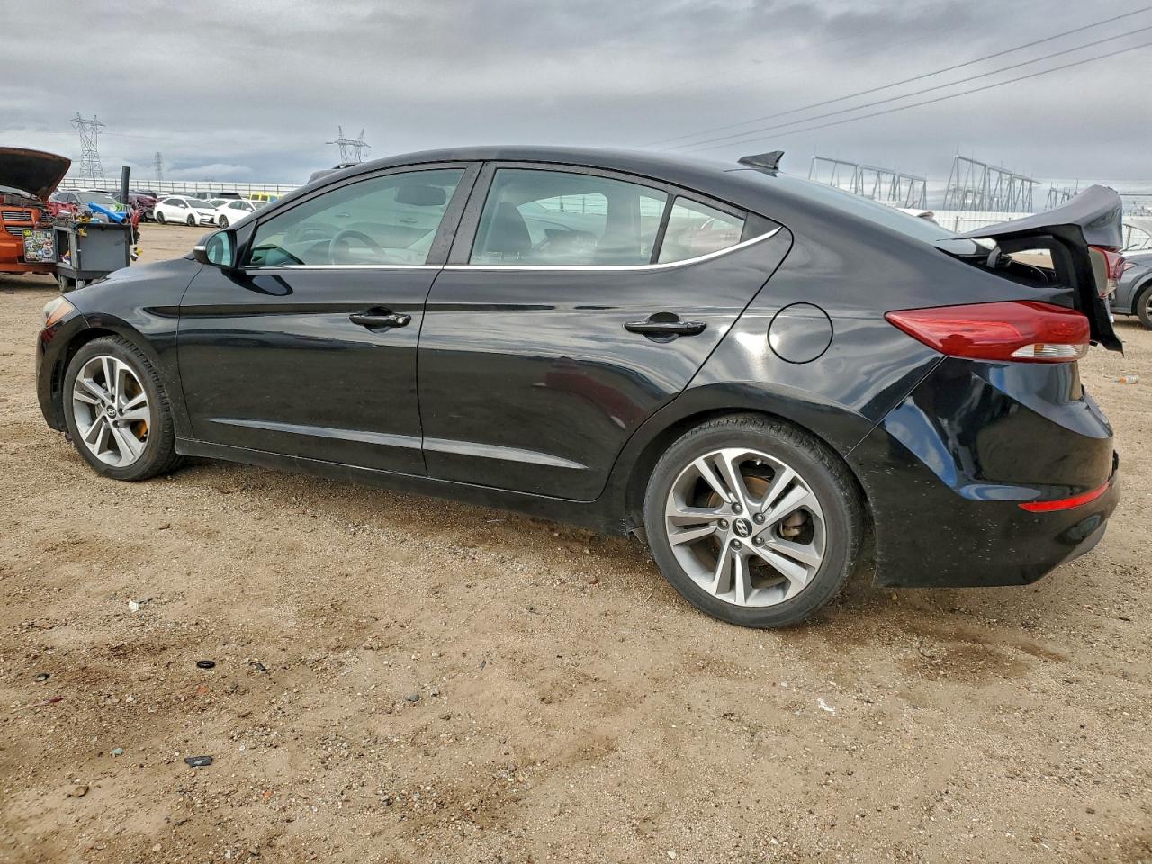 2018 HYUNDAI ELANTRA SEL photo 2