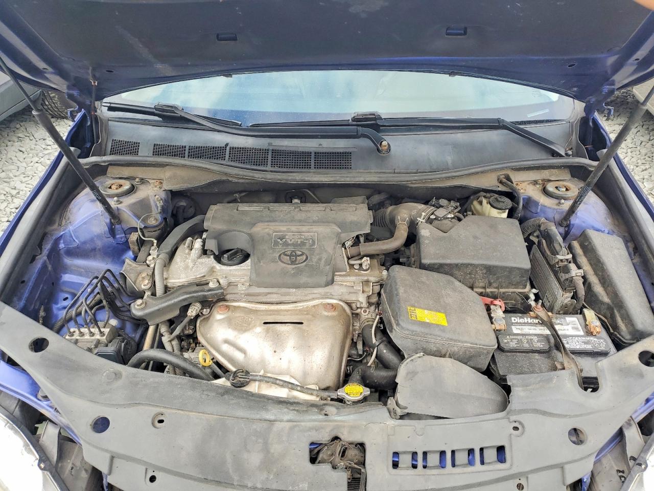 2015 TOYOTA CAMRY LE photo 11