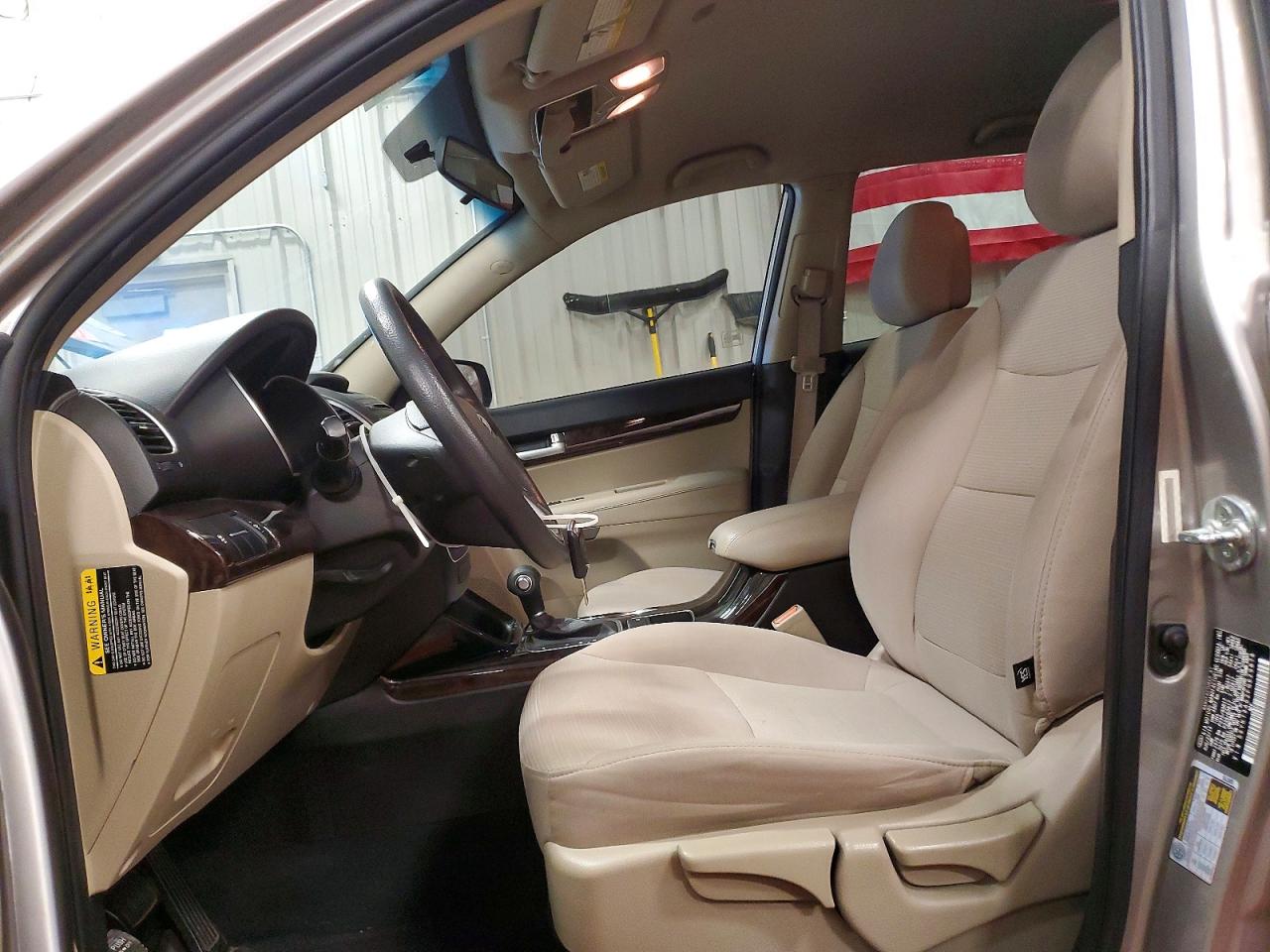 2015 KIA SORENTO LX photo 7