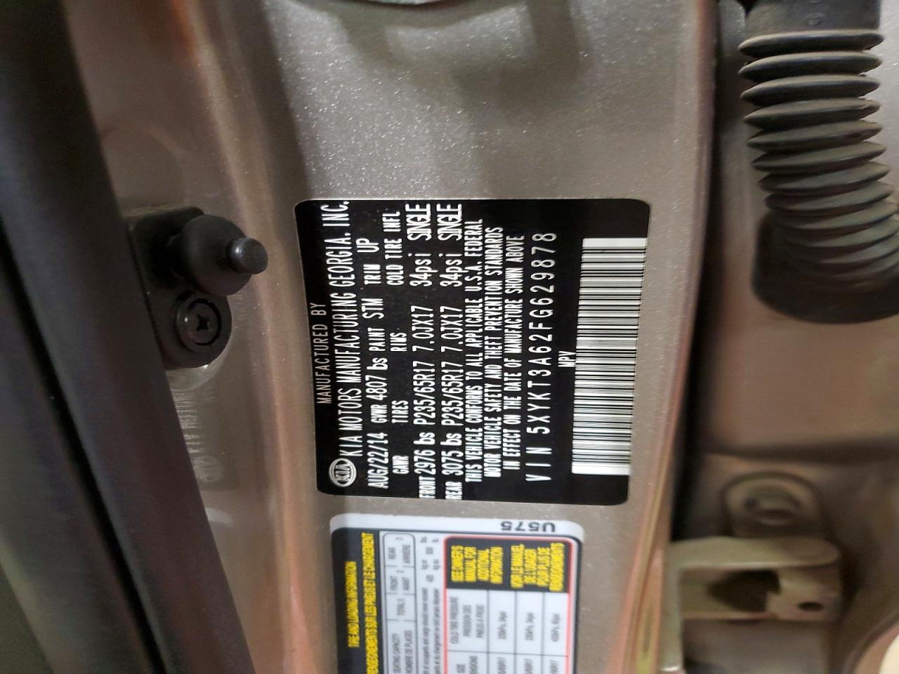 2015 KIA SORENTO LX photo 13