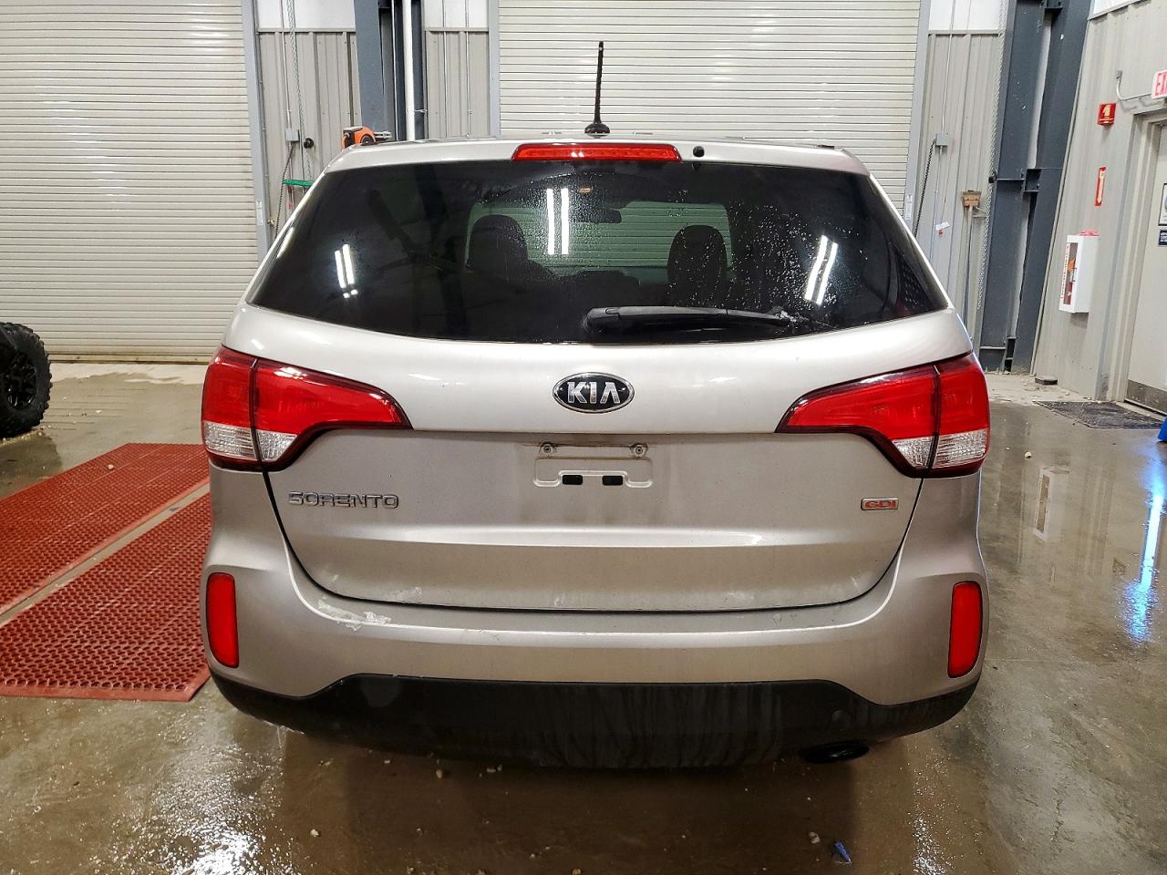 2015 KIA SORENTO LX photo 6