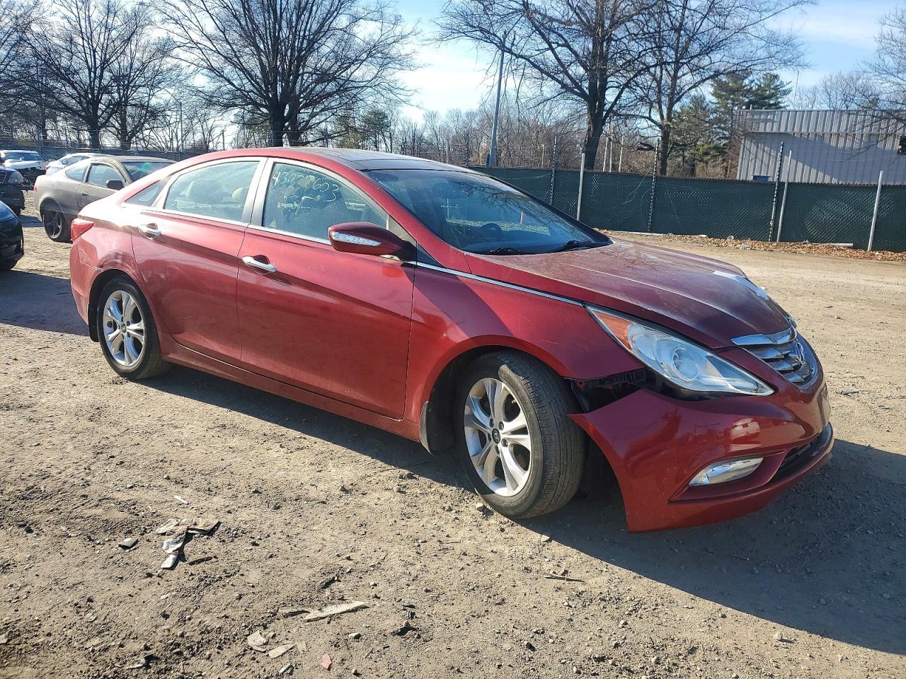 2013 HYUNDAI SONATA SE photo 4