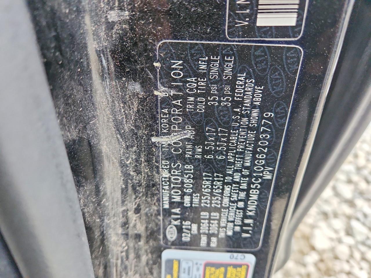 2016 KIA SEDONA LX photo 13