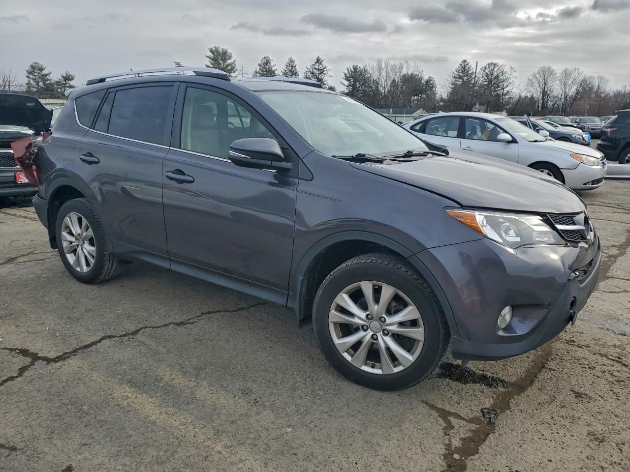 2015 TOYOTA RAV4 LIMITED photo 4