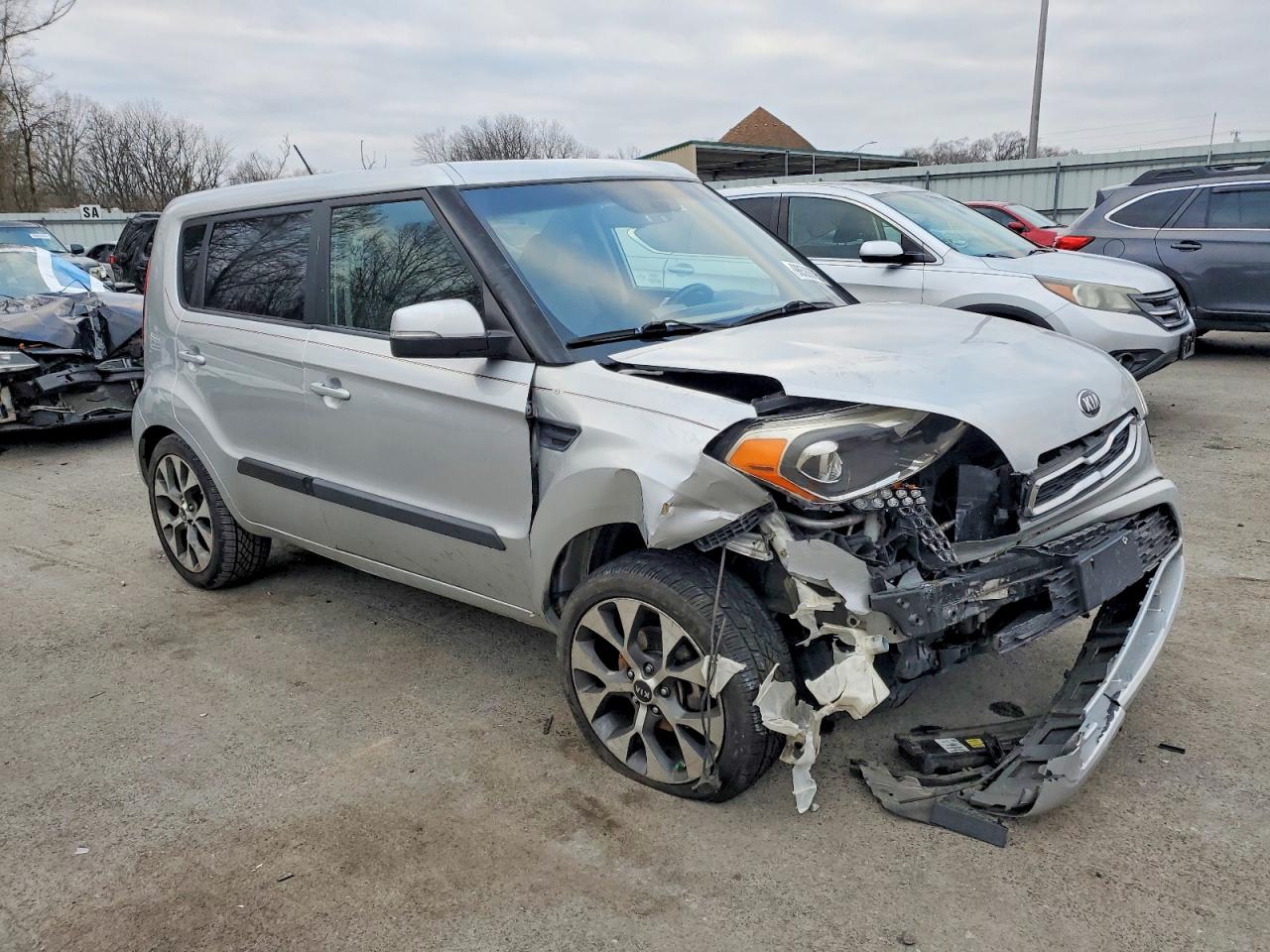 2013 KIA SOUL + photo 7