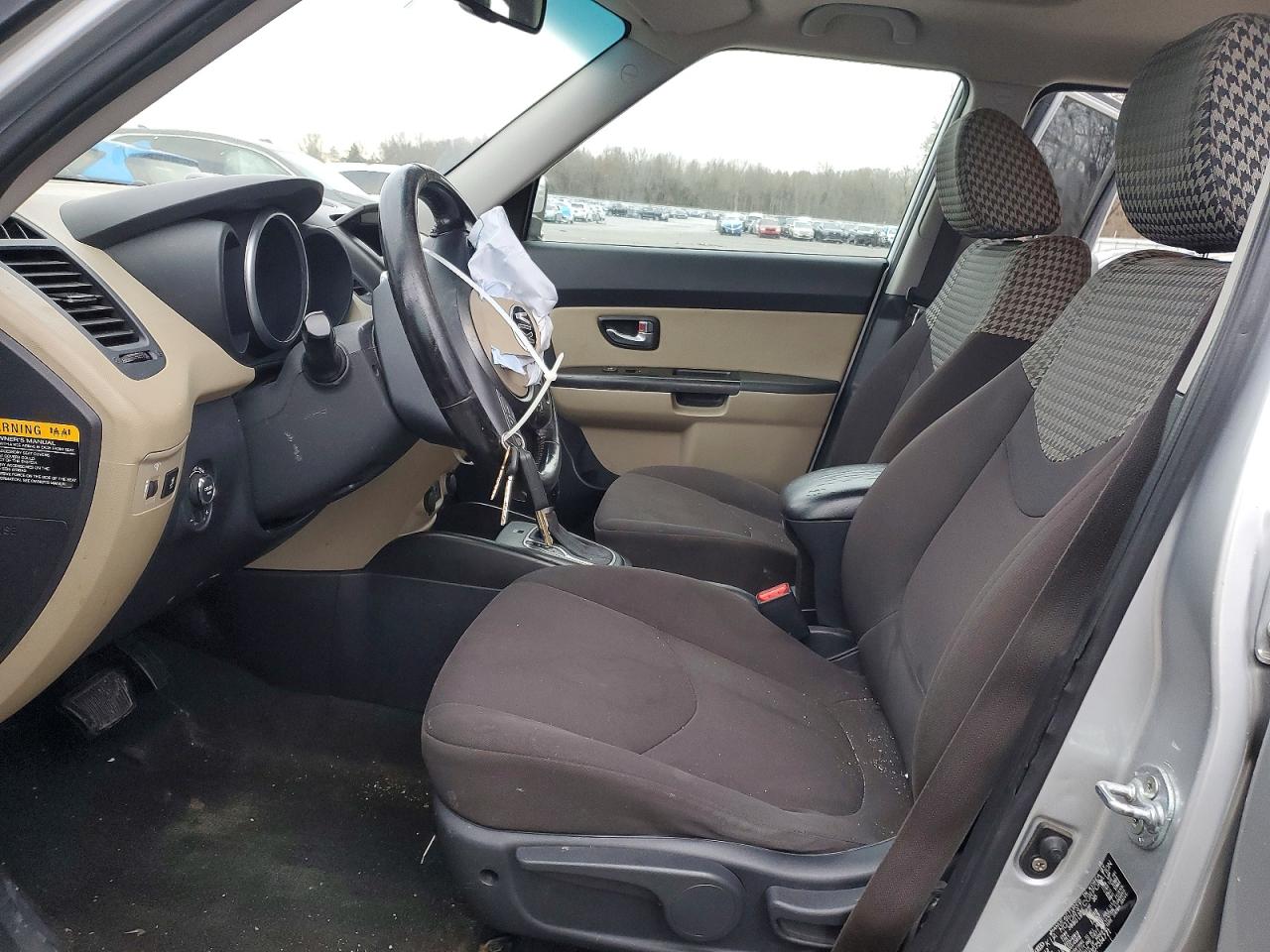2013 KIA SOUL + photo 13