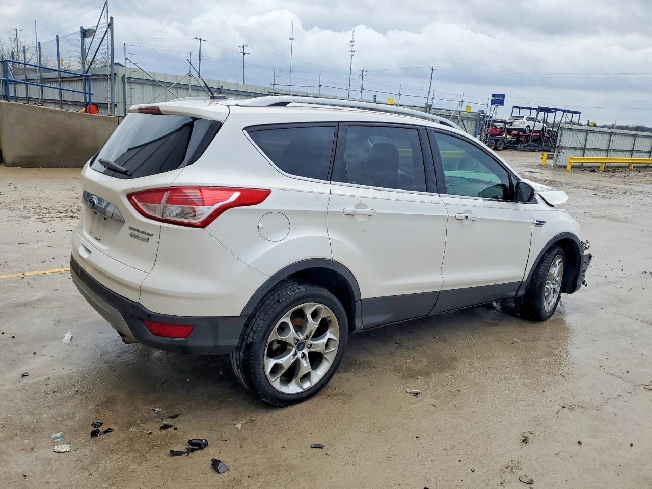 2014 FORD ESCAPE TITANIUM photo 5