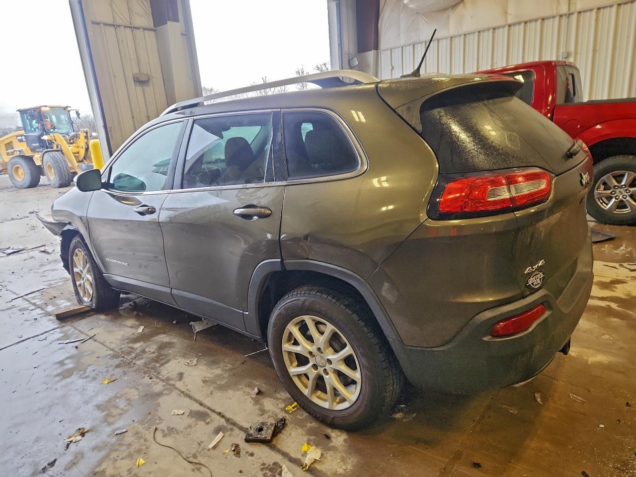 2015 JEEP CHEROKEE LATITUDE photo 2