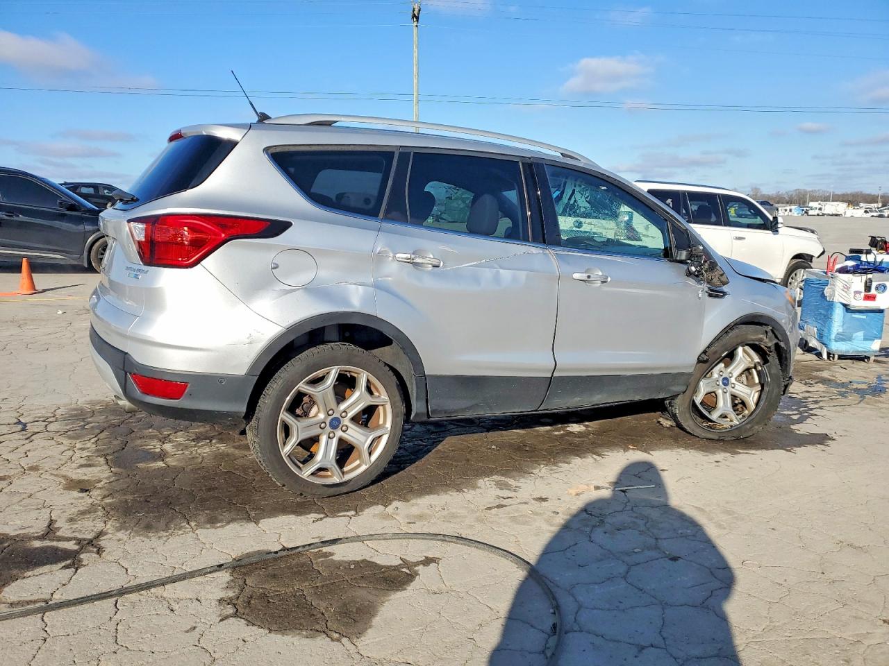 2019 FORD ESCAPE TITANIUM photo 3