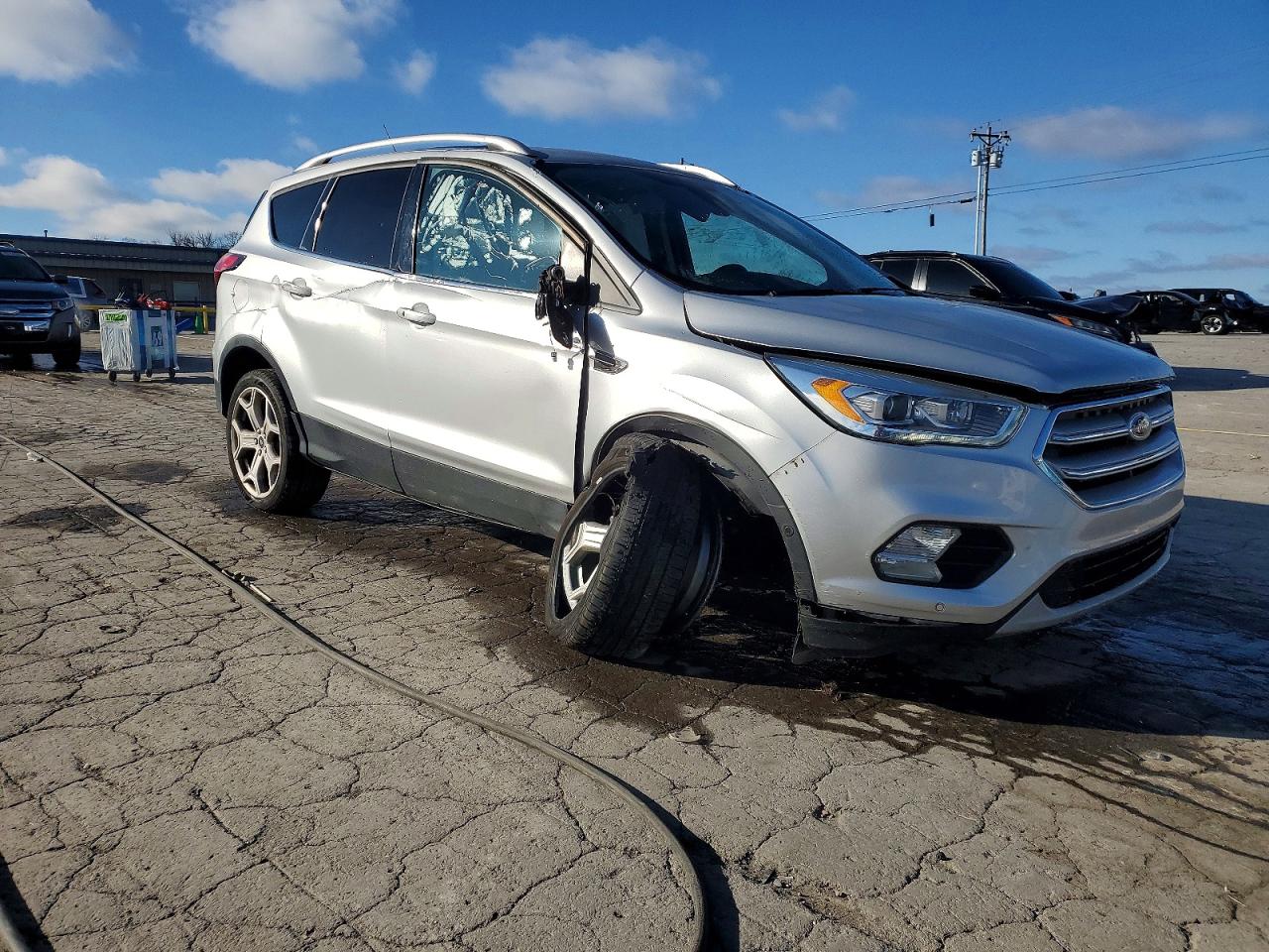 2019 FORD ESCAPE TITANIUM photo 4