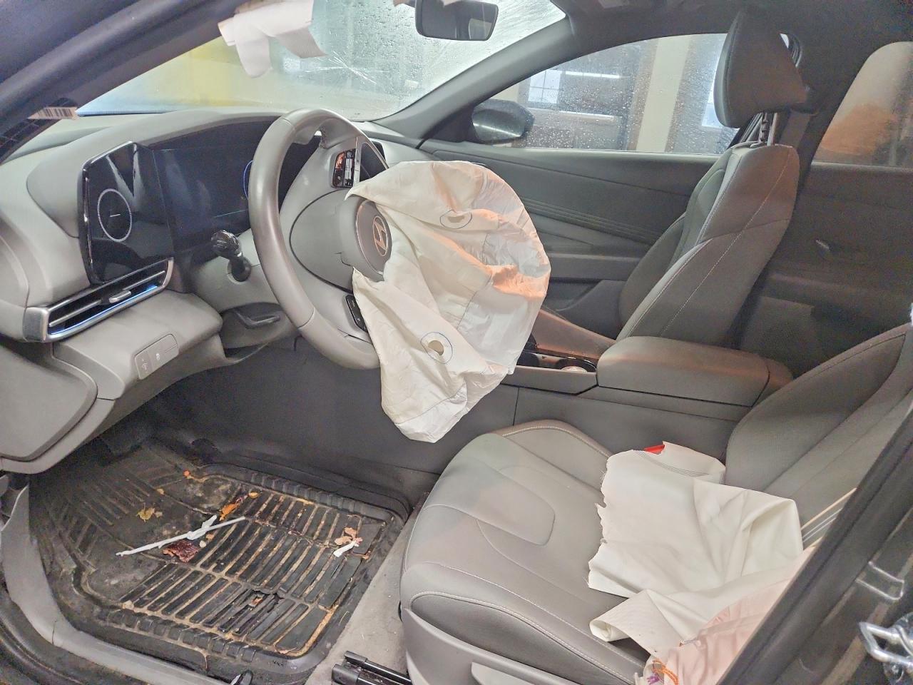 2024 HYUNDAI ELANTRA SEL photo 7