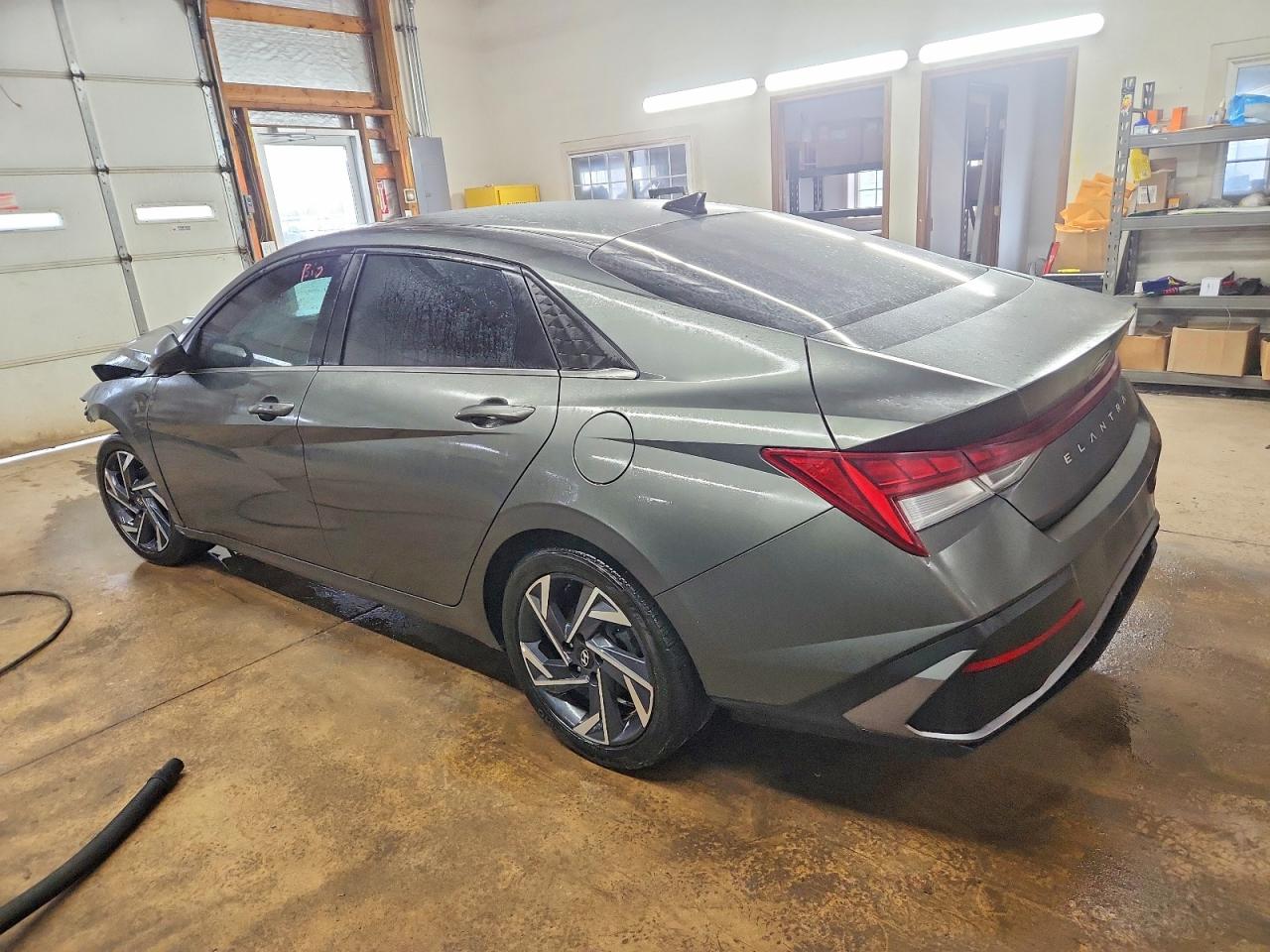 2024 HYUNDAI ELANTRA SEL photo 2