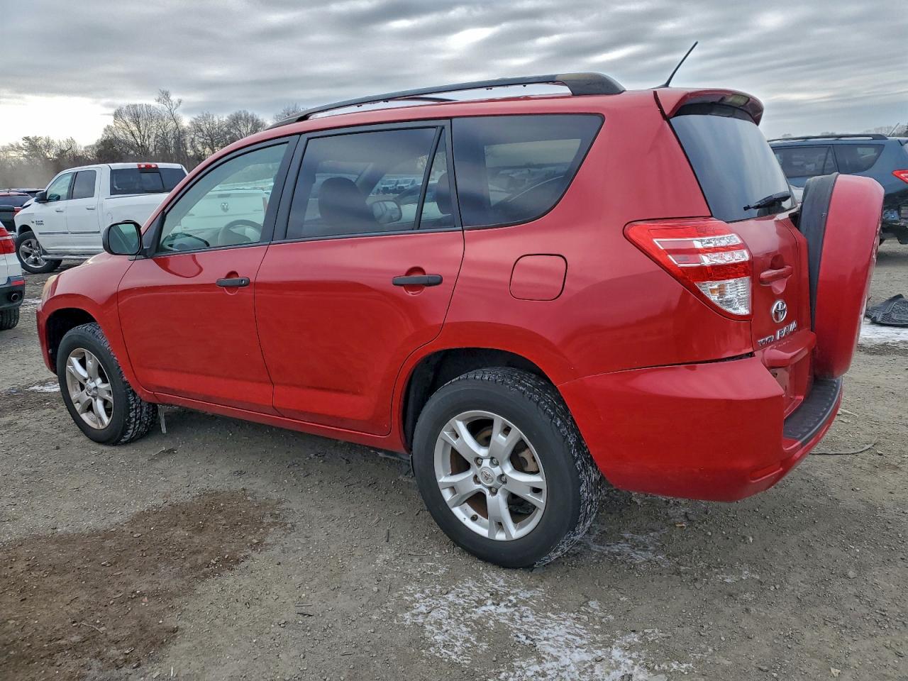 2009 TOYOTA RAV4 photo 2