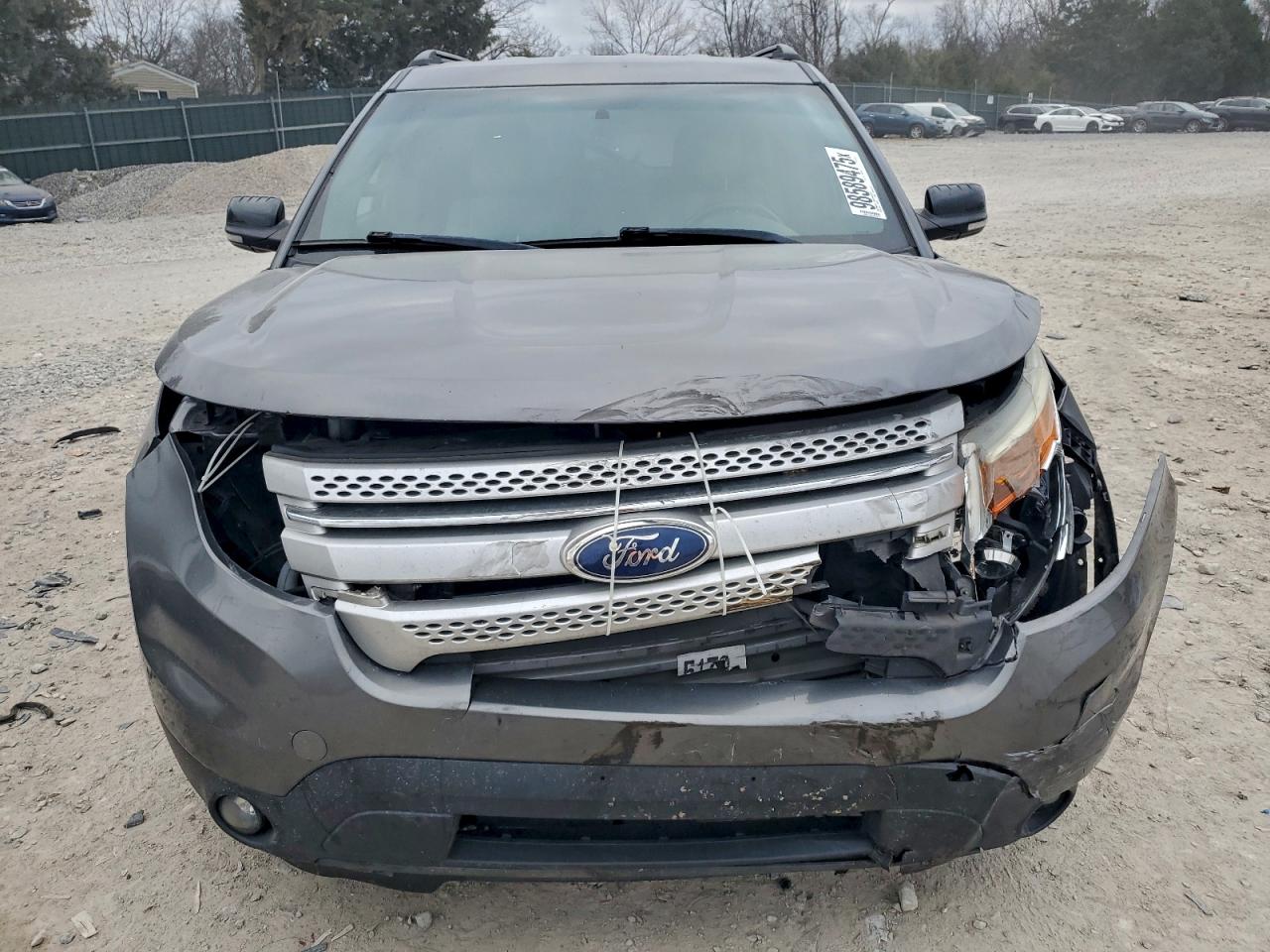 2014 FORD EXPLORER XLT photo 5