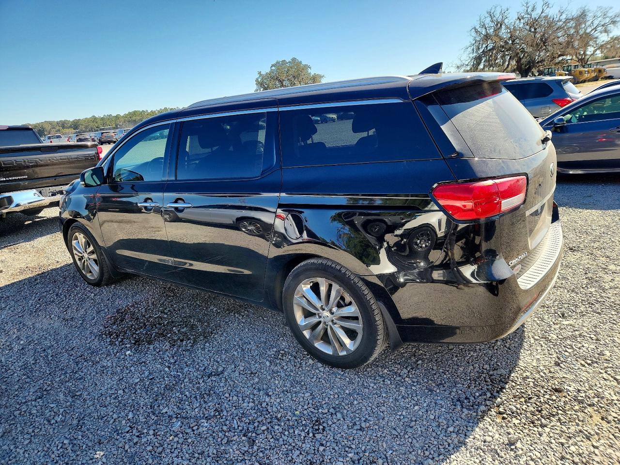 2016 KIA SEDONA SXL photo 2