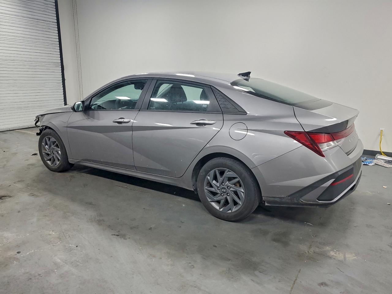 2024 HYUNDAI ELANTRA SEL photo 2