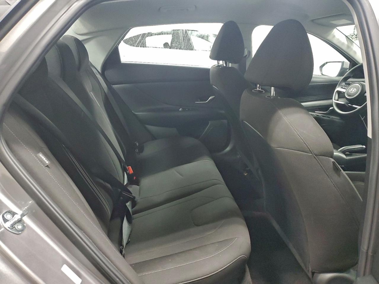 2024 HYUNDAI ELANTRA SEL photo 10