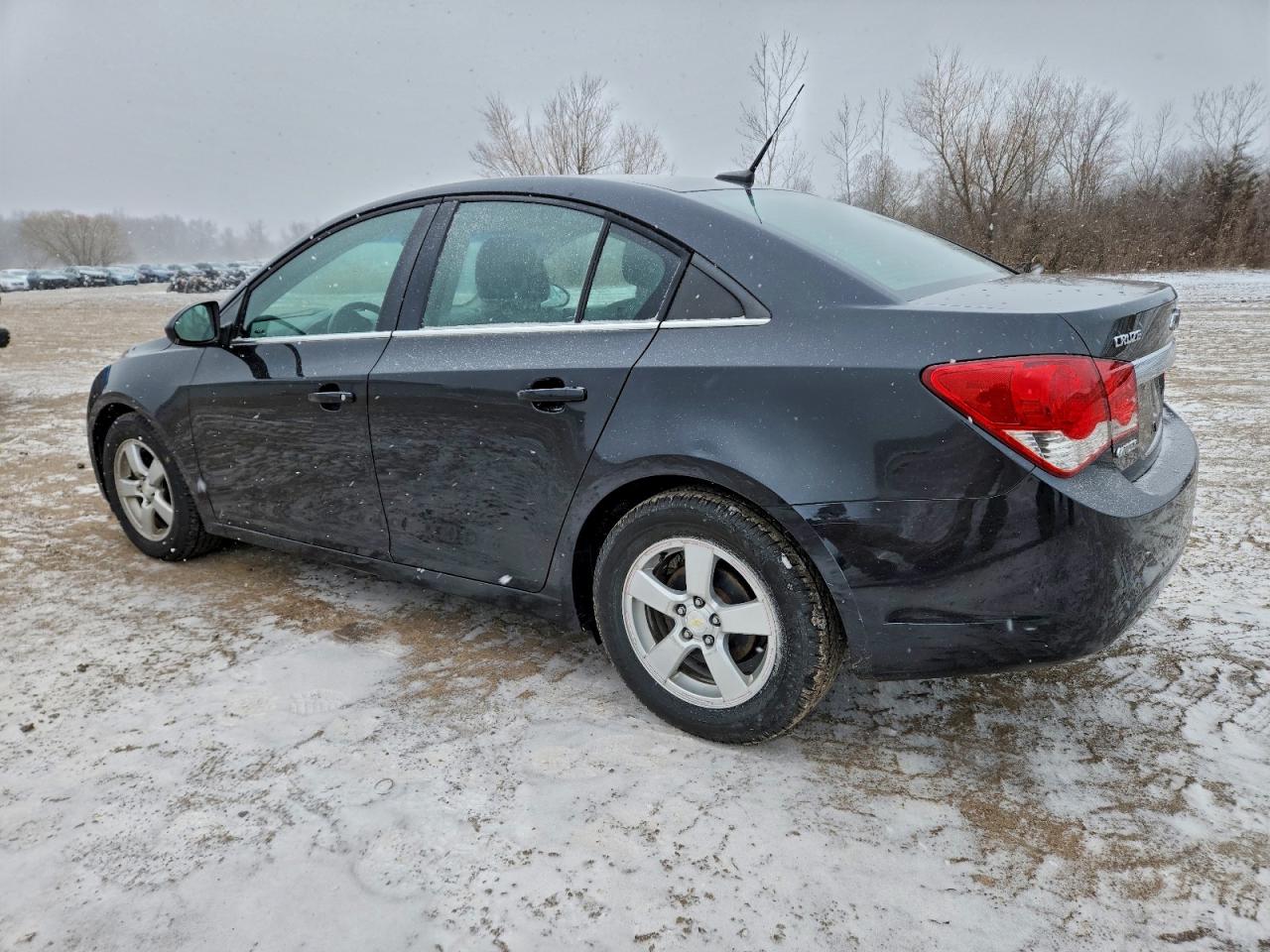 2014 CHEVROLET CRUZE LT photo 2