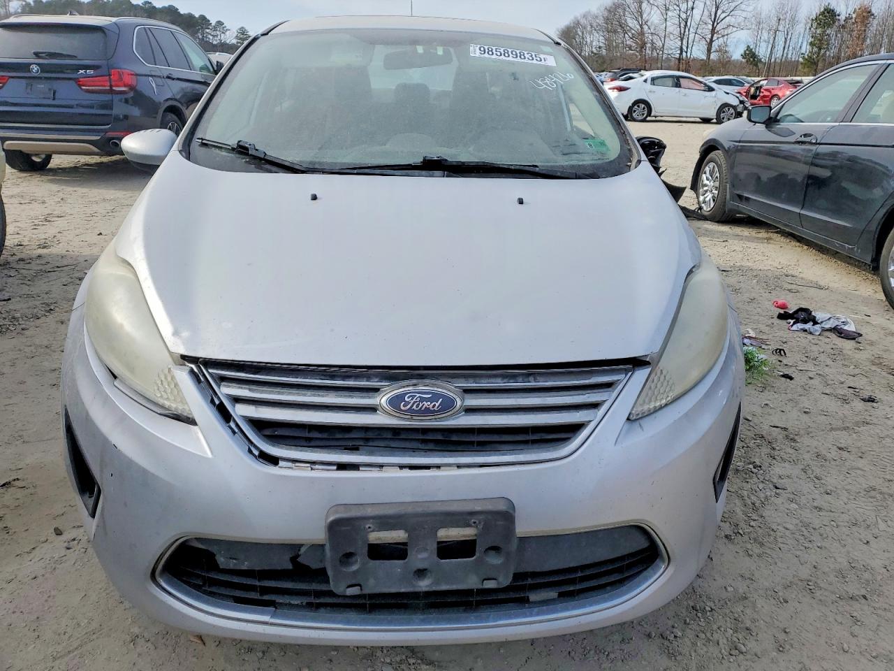 2011 FORD FIESTA SE photo 5