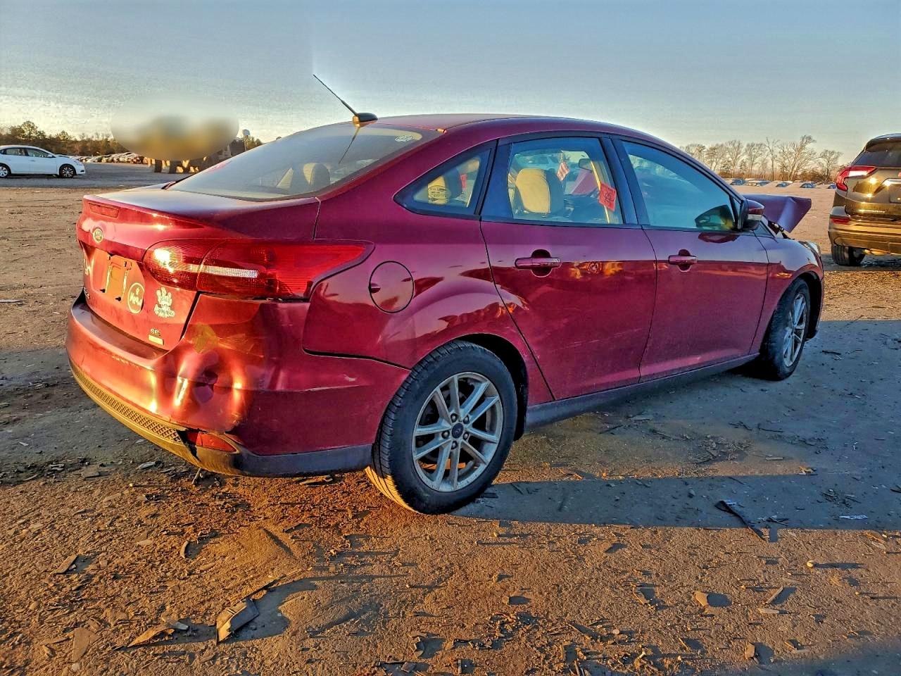 2017 FORD FOCUS SE photo 3