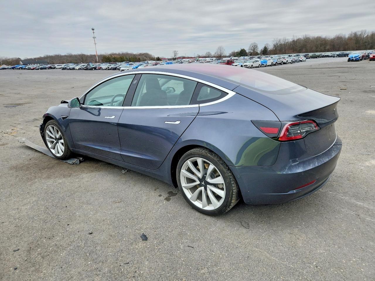 2018 TESLA MODEL 3 photo 4