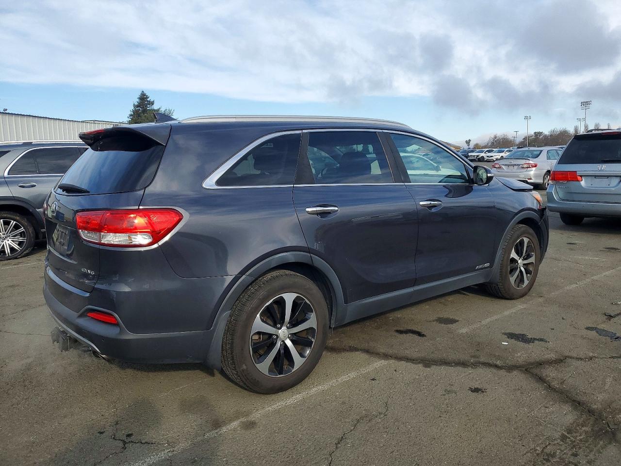 2016 KIA SORENTO EX photo 5