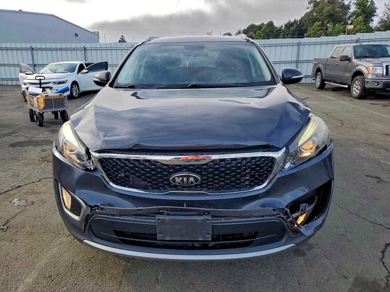2016 KIA SORENTO EX photo 9