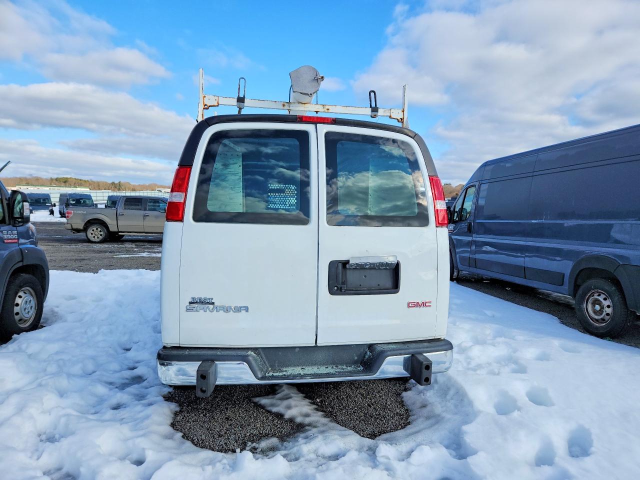 2018 GMC SAVANA G2500 UTILITY / SERVICE VAN photo 21