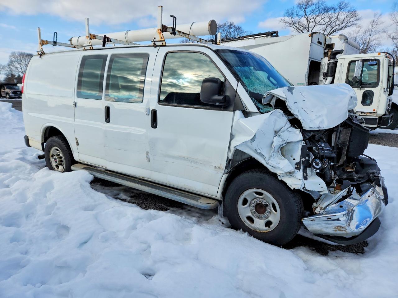 2018 GMC SAVANA G2500 UTILITY / SERVICE VAN photo 13