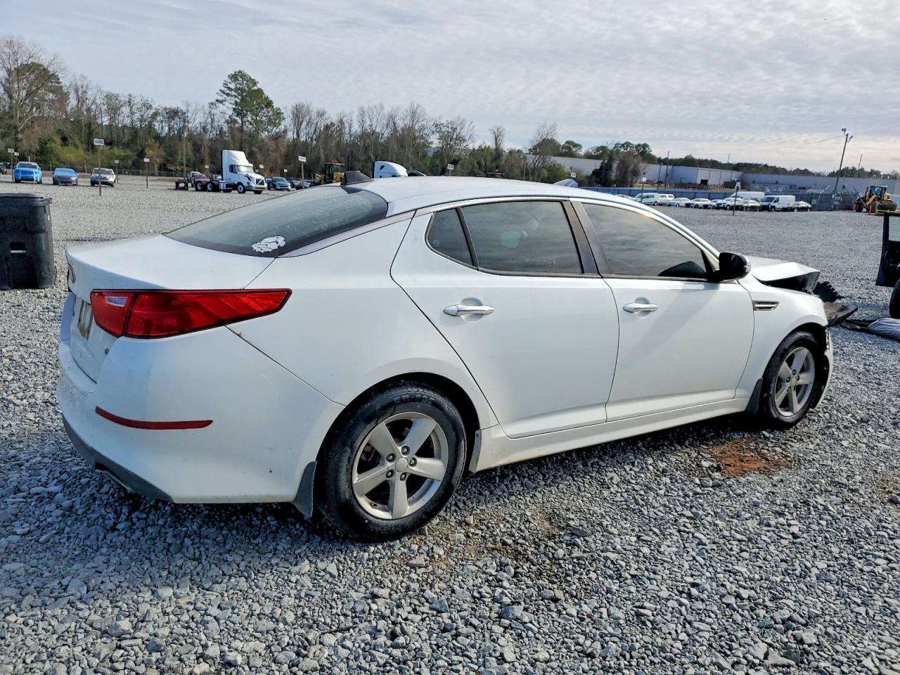 2015 KIA OPTIMA LX photo 3