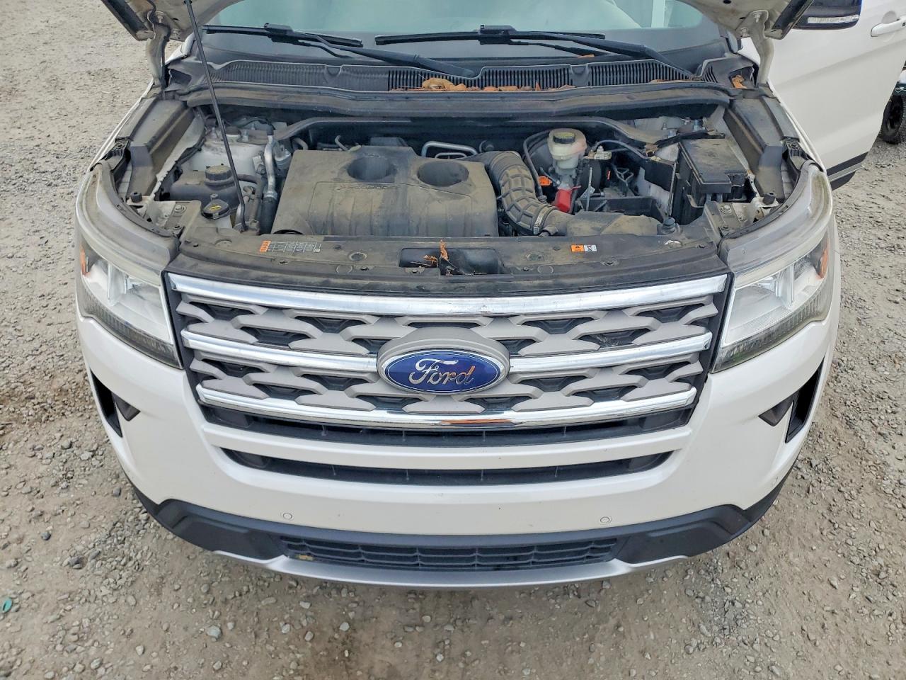 2018 FORD EXPLORER XLT photo 12