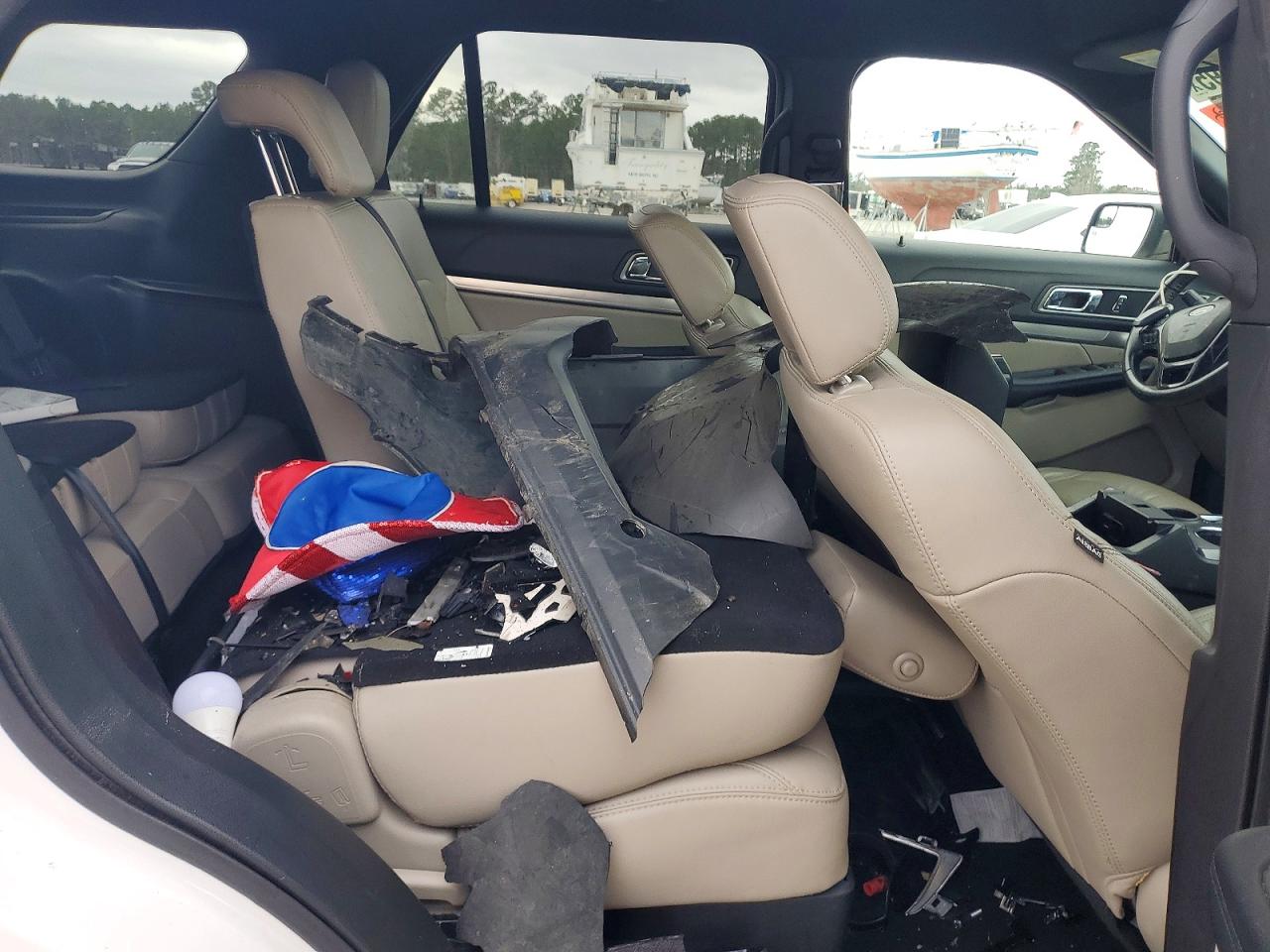 2018 FORD EXPLORER XLT photo 11