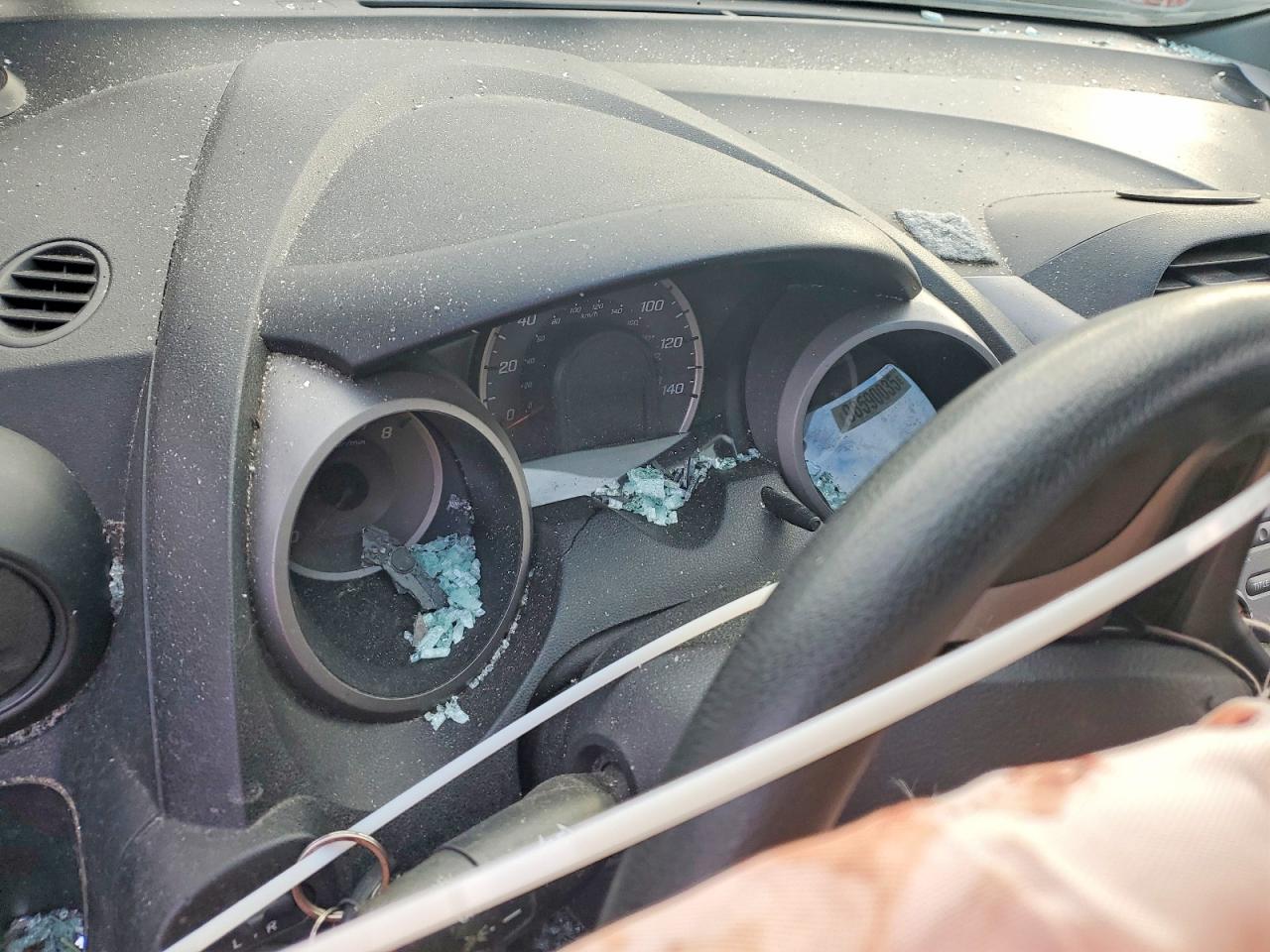 2009 HONDA FIT photo 9
