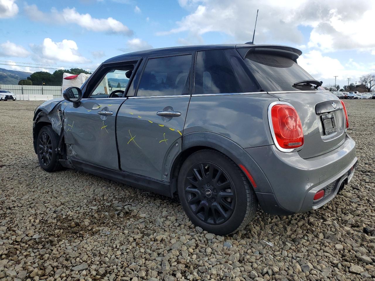 2016 MINI COOPER S photo 2
