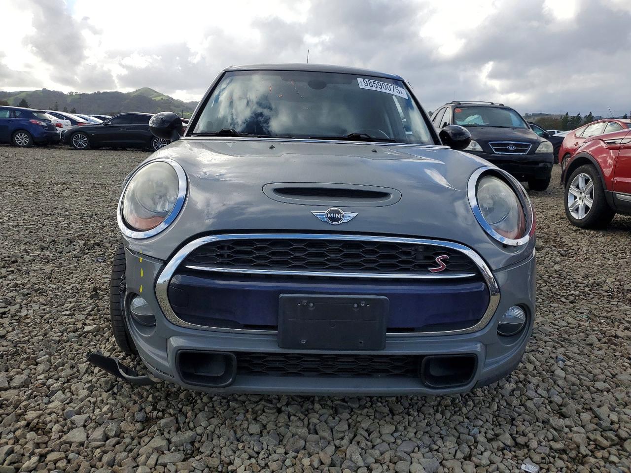 2016 MINI COOPER S photo 5
