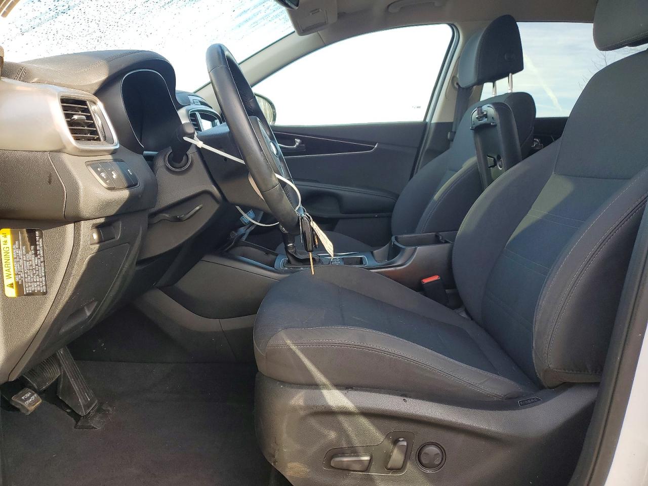 2017 KIA SORENTO LX photo 7