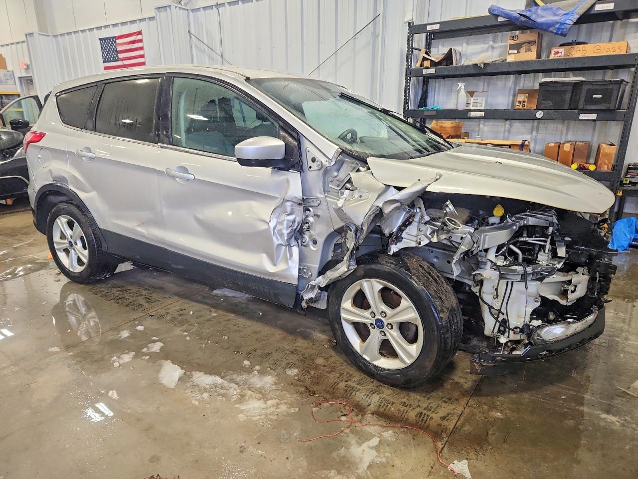2015 FORD ESCAPE SE photo 4
