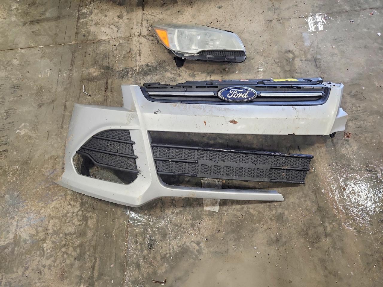 2015 FORD ESCAPE SE photo 13