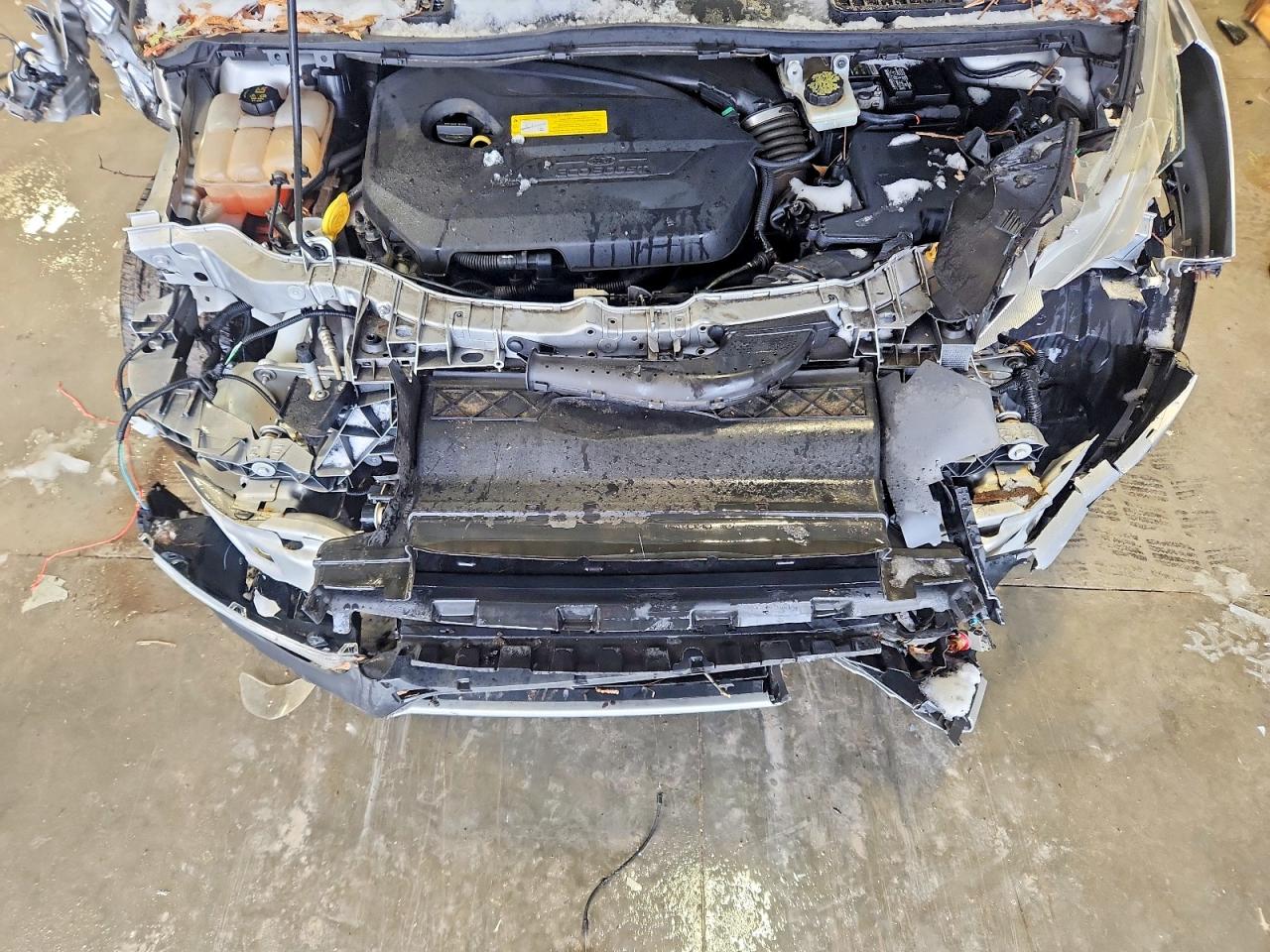 2015 FORD ESCAPE SE photo 12