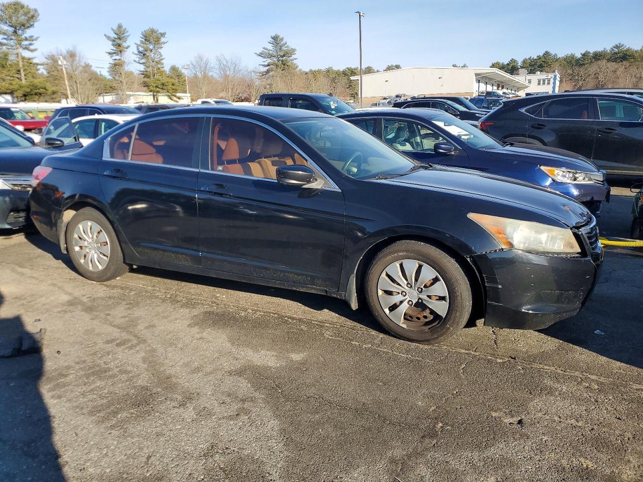 2009 HONDA ACCORD LX photo 4
