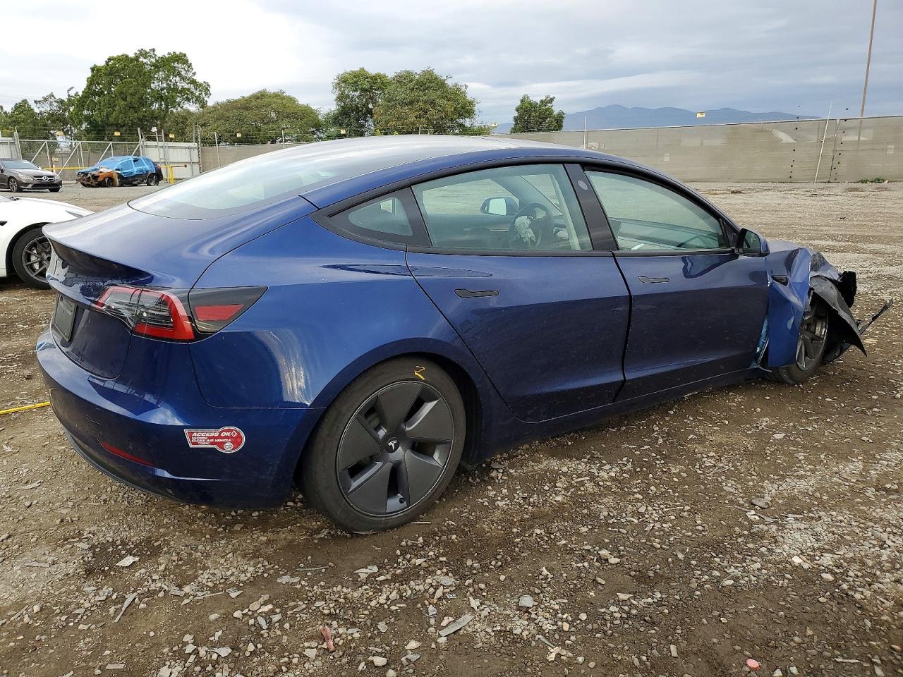 2023 TESLA MODEL 3 photo 3