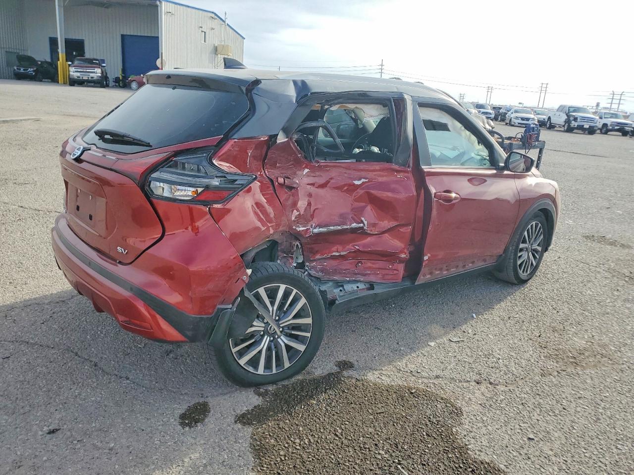 2021 NISSAN KICKS SV photo 3