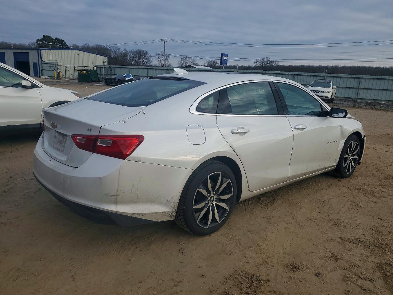 2018 CHEVROLET MALIBU LT photo 5
