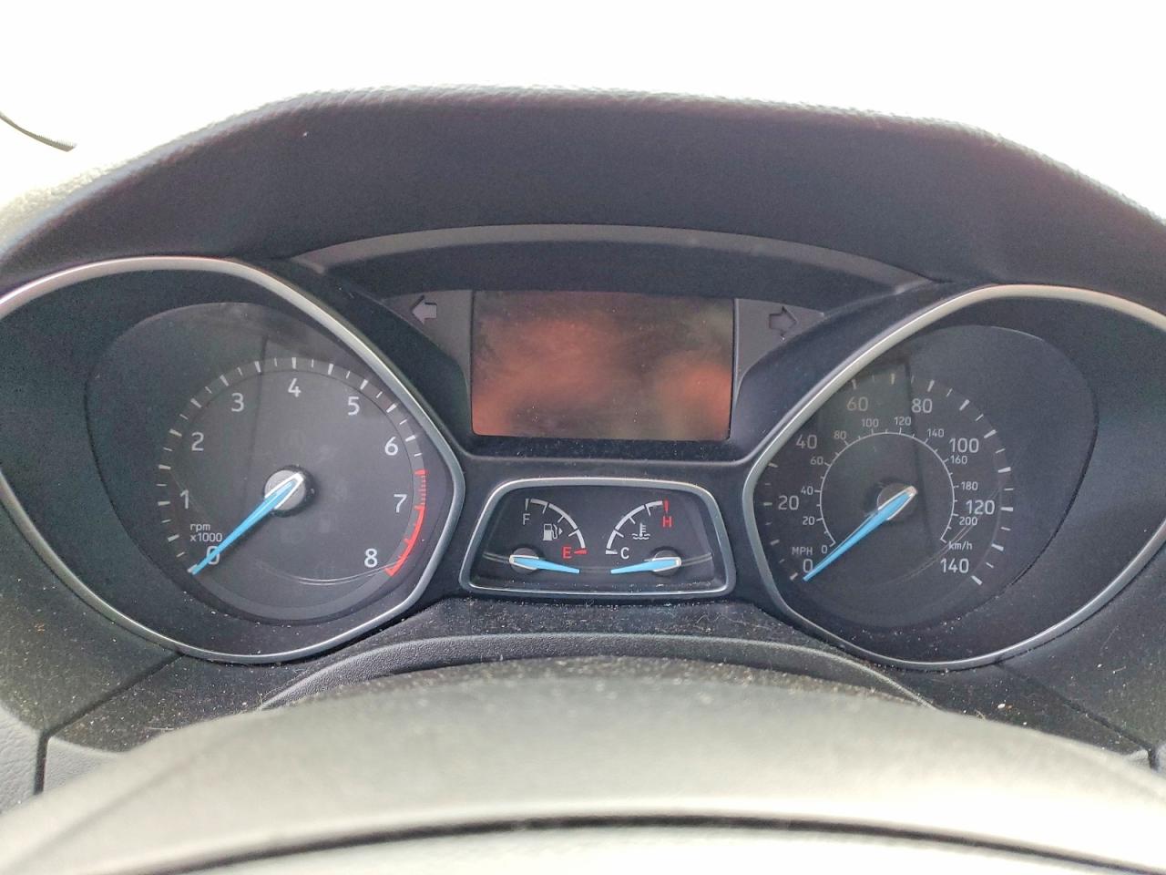 2017 FORD FOCUS SE photo 9
